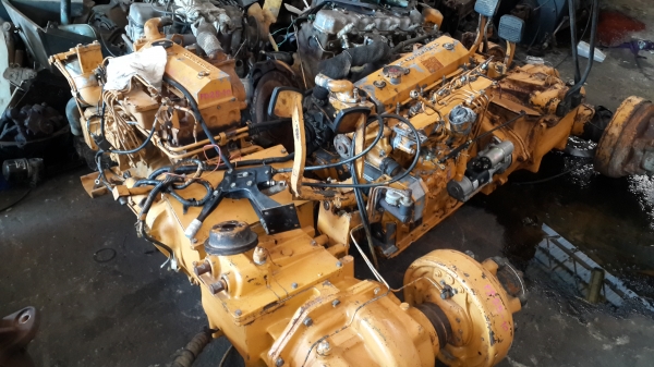 ขายเครื่องยนต์ komatsu 4d95 มือสองญี่ปุ่น