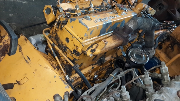 ขายเครื่องยนต์ komatsu 4d95 มือสองญี่ปุ่น