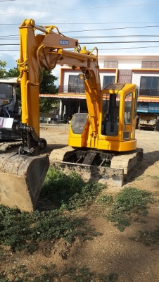 ขายรถขุดเก่านอก KATO HD205UR_084-4873923 ขายรถขุดเก่านอก KATO HD205UR_084-4873923