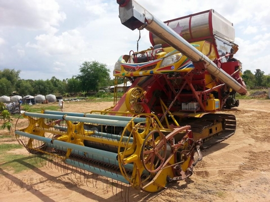 ขายรถเกี่ยวข้าว เกษตรพัฒนา อุ้ม2.5ตัน เครื่อง195เทอร์โบ สภาพพร้อมใช้งาน ช่วงล่างดี ทำงานเร็วได้ทุกระบบ สนใจโทร 090-8588220คุณนะ 093-3258446คุณบิว ID:narong498 หรือเข้าดูสินค้าอื่นๆได้ที่ www.truck.in.th/498 หรือเพจFacebook ณรงค์ ซื้อขายรถมือสอง (เว็บไซต์ส