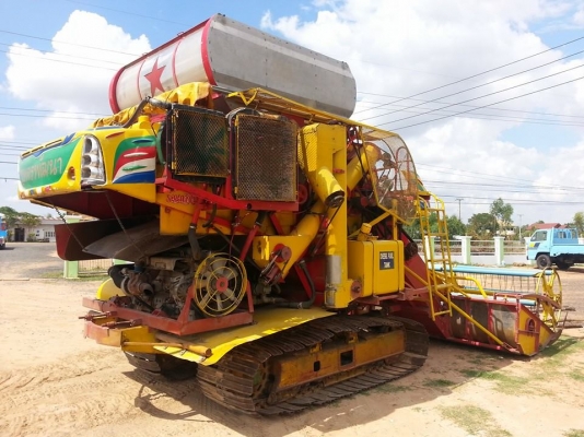 ขายรถเกี่ยวข้าว เกษตรพัฒนา อุ้ม2.5ตัน เครื่อง195เทอร์โบ สภาพพร้อมใช้งาน ช่วงล่างดี ทำงานเร็วได้ทุกระบบ สนใจโทร 090-8588220คุณนะ 093-3258446คุณบิว ID:narong498 หรือเข้าดูสินค้าอื่นๆได้ที่ www.truck.in.th/498 หรือเพจFacebook ณรงค์ ซื้อขายรถมือสอง (เว็บไซต์ส