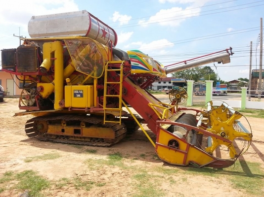 ขายรถเกี่ยวข้าว เกษตรพัฒนา อุ้ม2.5ตัน เครื่อง195เทอร์โบ สภาพพร้อมใช้งาน ช่วงล่างดี ทำงานเร็วได้ทุกระบบ สนใจโทร 090-8588220คุณนะ 093-3258446คุณบิว ID:narong498 หรือเข้าดูสินค้าอื่นๆได้ที่ www.truck.in.th/498 หรือเพจFacebook ณรงค์ ซื้อขายรถมือสอง (เว็บไซต์ส