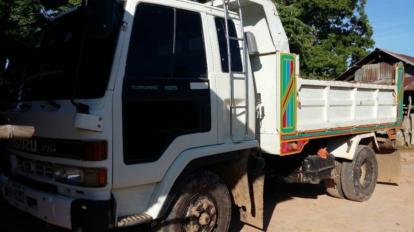 หกล้อดั้มร็อกกี้195 FRRสภาพสวย พร้อมใช้ ทะเบียนพร้อมโอน กระจกไฟฟ้า เครื่องดี เกียรดี คัชชีสวย