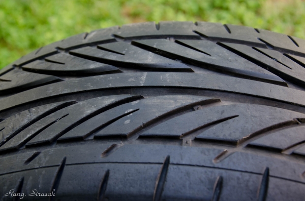 ขายยางรถยนต์ถูก ขายยางรถยนต์ถูก