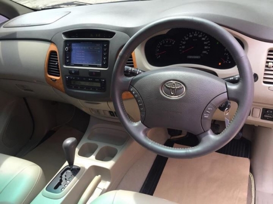 TOYOTA INNOVA 2.0 V เกียAT สีดำ ปี10 TOYOTA INNOVA 2.0 V เกียAT สีดำ ปี10