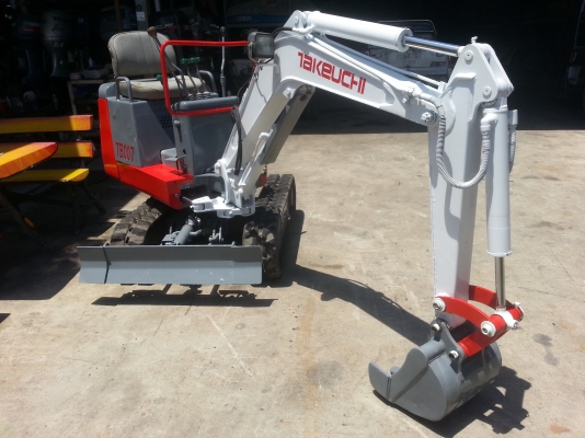รถขุดเล็ก Takeuchi Tb007 นำเข้าญี่ปุ่น รถขุดเล็ก Takeuchi Tb007 นำเข้าญี่ปุ่น