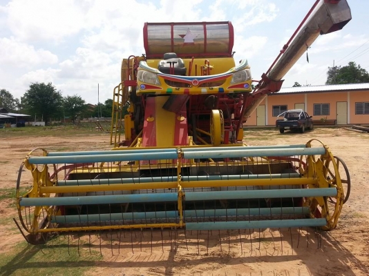 ขายรถเกี่ยวข้าว เกษตรพัฒนา อุ้ม2.5ตัน เครื่อง195เทอร์โบ สภาพพร้อมใช้งาน ช่วงล่างดี ทำงานเร็วได้ทุกระบบ สนใจโทร 090-8588220คุณนะ 093-3258446คุณบิว ID:narong498 หรือเข้าดูสินค้าอื่นๆได้ที่ www.truck.in.th/498 หรือเพจFacebook ณรงค์ ซื้อขายรถมือสอง (เว็บไซต์ส