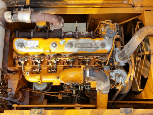 ขายราคาพิเศษรถแบคโฮ K905 ยีห้อ KOBELCO รถเก่านอก ไม่เคยผ่านการใช้งานในไทย