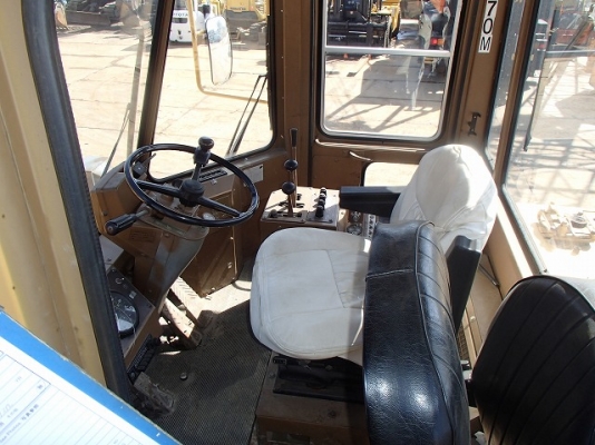 รถตัก CAT 936E ซีเรียล 2,700 นำเข้าจากญี่ปุ่น สวย ถูก 090-986-2521 อ๊อบ