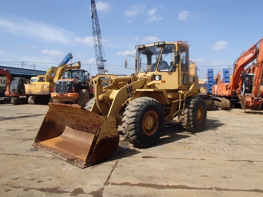 รถตัก CAT 936E ซีเรียล 2,700 นำเข้าจากญี่ปุ่น สวย ถูก 090-986-2521 อ๊อบ