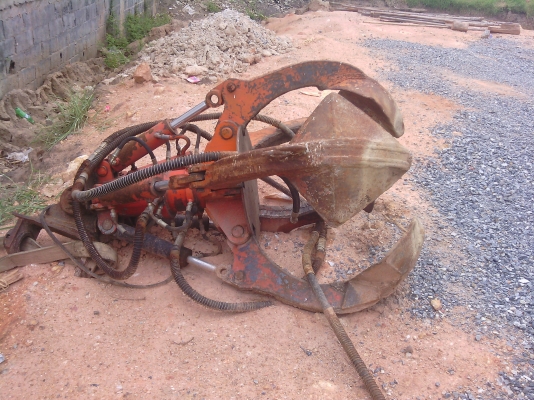 ที่คีบแบคโฮ