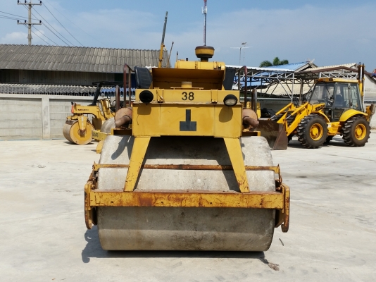 ขายรถบดอัดสั่นสะเทือน 10 ตัน DYNAPAC CC42A นำเข้าจาก USA แท้ 100\% สภาพสวย ไม่เคยใช้งานในไทย