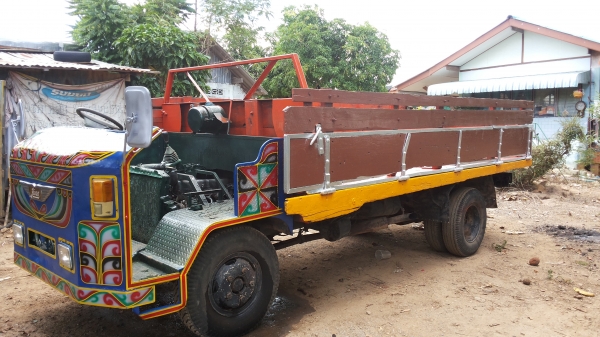 ขายรถบรรทุกหกล้อเครื่องอีสุสุ85แรง ช่วงล่างอีสุสุ100แรง วิ่งข้าว วิ่งมัน บรรทุกพืชผลการเกษตรทุกชนิดได้ เช็คแล้วพร้อมใช้ ส่งฟรี