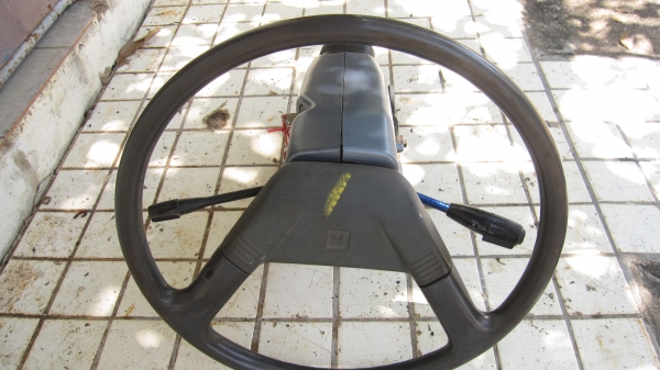 พวงมาลัย ร็อกกี้ สภาพดีซื้อมาไม่ได้ใช้