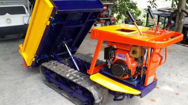 รถบรรทุกการเกษตรและก่อสร้าง