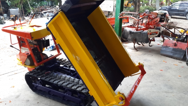 รถบรรทุกการเกษตรและก่อสร้าง