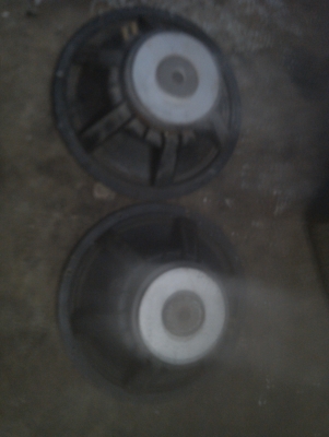 ลำโพง 15 นิ้ว  1  ตัว  ขอแค่ 500 บาท พร้อมส่ง โทร 0955308436