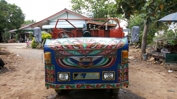 ขายรถบรรทุกหกล้อ ใช้ในการเกษตร บริการส่งพร้อมสนใจคุยกันได้ครับ