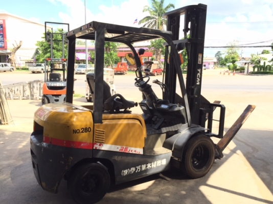 ขายฟอร์คลิฟต์ TCM FHD25T3A ,รุ่นใหม่ ,ดีเซล,เสายกสูง 4 เมตร , เกียร์ออโตเมตริก ,HINGFORK ,กระบอกคู่, รถใช้งานมา 3000กว่าช.ม ( SPECS JAPAN ) สภาพพร้อมใช้งาน ขายฟอร์คลิฟต์ TCM FHD25T3A ,รุ่นใหม่ ,ดีเซล,เสายกสูง 4 เมตร , เกียร์ออโตเมตริก ,HINGFORK ,กระบอกคู่, รถใช้งานมา 3000กว่าช.ม ( SPECS JAPAN ) สภาพพร้อมใช้งาน