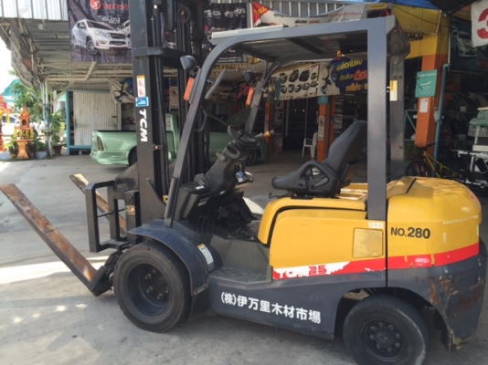 ขายฟอร์คลิฟต์ TCM FHD25T3A ,รุ่นใหม่ ,ดีเซล,เสายกสูง 4 เมตร , เกียร์ออโตเมตริก ,HINGFORK ,กระบอกคู่, รถใช้งานมา 3000กว่าช.ม ( SPECS JAPAN )   สภาพพร้อมใช้งาน