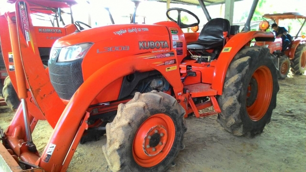 ขายรถไถ KUBOTA L3008 พร้อมดันหน้า ราคา 285,000 อ.แกลง จ.ระยอง สอบถาม 0818618678 id line= carbonthai