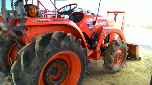 ขายรถไถ KUBOTA L3008 พร้อมดันหน้า ราคา 285,000 อ.แกลง จ.ระยอง สอบถาม 0818618678 id line= carbonthai