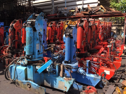 จำหน่ายเครนติดรถบรรทุก