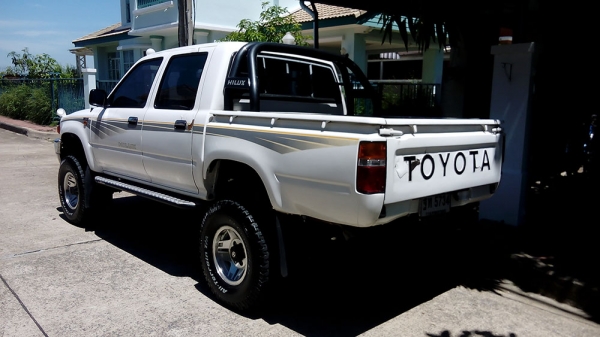 ขาย TOYOTA HILUX YN106 4 ประตู คานแข็ง 4wd
