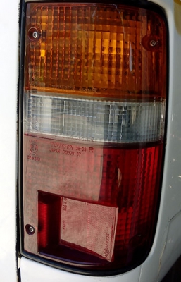 ขาย TOYOTA HILUX YN106 4 ประตู คานแข็ง 4wd