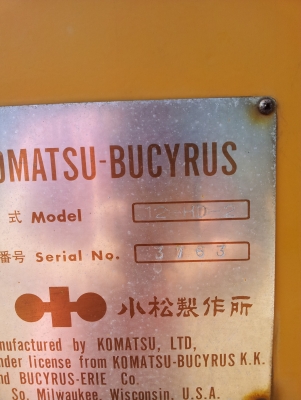 Komatsu 12 HD