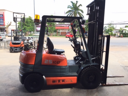 ขายฟอร์คลิฟต์ TOYOTA 42-6FG25 , เสายกสูง 4 เมตร, เกียร์ AT ,ใช้งาน 2 ระบบ,ใช้งานมา 1700 ช.ม เดิมแท้จากญี่ปุ่น !!!! ( SPECS JAPAN )