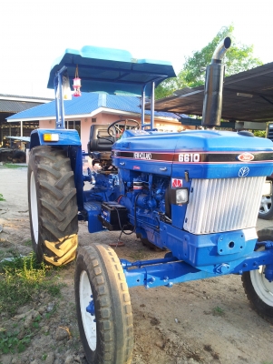 รถไถ Ford  เพลาเดียวเก่านอก มาปรับปรุงทำสีใหม่ เช็คเครื่องเรียบร้อย สภาพพร้อมใช้ งาน