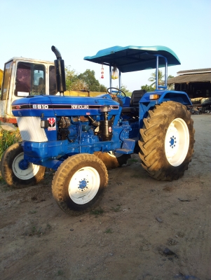 รถไถ Ford  เพลาเดียวเก่านอก มาปรับปรุงทำสีใหม่ เช็คเครื่องเรียบร้อย สภาพพร้อมใช้ งาน