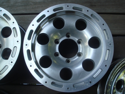 ขายล้อลายหยดน้ำ usa อเมริกาขอบ 16กว้าง 8นิ้ว6รู139off6 สภาพดี4วงบวก 1วงกะทะหนดน้ำโครเมี่ยม usa 16X7off 0ครับ รวม5วง 20000บาทน๊อตหน้าล้อครบครับ(ล้อไม่คดไม่ดุ้งยังไม่ได้ใส่เลยว่าจะเก็บไว้ใส่สลับใช้) ขายล้อลายหยดน้ำ usa อเมริกาขอบ 16กว้าง 8นิ้ว6รู139off6 สภาพดี4วงบวก 1วงกะทะหนดน้ำโครเมี่ยม usa 16X7off 0ครับ รวม5วง 20000บาทน๊อตหน้าล้อครบครับ(ล้อไม่คดไม่ดุ้งยังไม่ได้ใส่เลยว่าจะเก็บไว้ใส่สลับใช้)