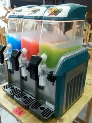 ขอขายเครื่องทำสเลอปี้สวยๆจ้า