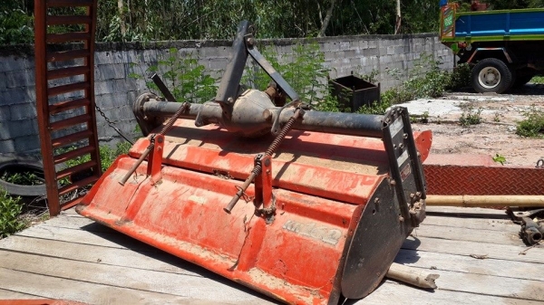 ขายรถไถkubota L3608 อุปกรณ์ โรตารี่ ใบมีด ผานหลัง คาด ตราช้าง ใช้งานน้อย 2พัน ชม. ใช้งานมือเดียว ปลายปี53 สภาพพร้อมใช้งาน พร้อมลงลุยงาน ขายรถไถkubota L3608 อุปกรณ์ โรตารี่ ใบมีด ผานหลัง คาด ตราช้าง ใช้งานน้อย 2พัน ชม. ใช้งานมือเดียว ปลายปี53 สภาพพร้อมใช้งาน พร้อมลงลุยงาน