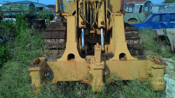 รถแทรกเตอร์ตีนตะขาบ Allis Chalmerd HD16