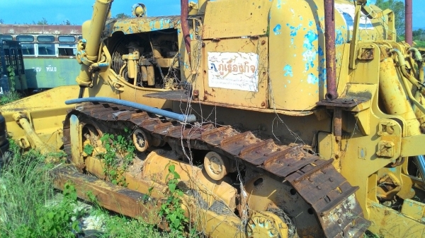 รถแทรกเตอร์ตีนตะขาบ Allis Chalmerd HD16