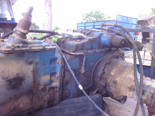 ลดสุด สุด ขายชุดท้ายรถไถ ford 6610 2 เพลาพร้อมกะทะ 34 1คู่