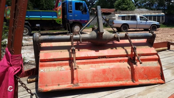 ขายรถไถkubota L3608 อุปกรณ์ โรตารี่ ใบมีด ผานหลัง คาด ตราช้าง ใช้งานน้อย 2พัน ชม. ใช้งานมือเดียว ปลายปี53 สภาพพร้อมใช้งาน พร้อมลงลุยงาน ขายรถไถkubota L3608 อุปกรณ์ โรตารี่ ใบมีด ผานหลัง คาด ตราช้าง ใช้งานน้อย 2พัน ชม. ใช้งานมือเดียว ปลายปี53 สภาพพร้อมใช้งาน พร้อมลงลุยงาน