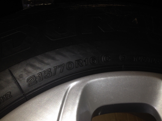 ขายล้อออนิวเชฟขอบ16ถอดป้ายแดง บริสโตน ดูราวิช 215 70 16 ปลายปี 14