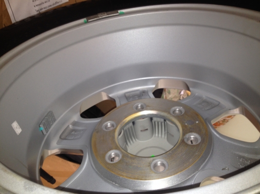 ขายล้อออนิวเชฟขอบ16ถอดป้ายแดง บริสโตน ดูราวิช 215 70 16 ปลายปี 14