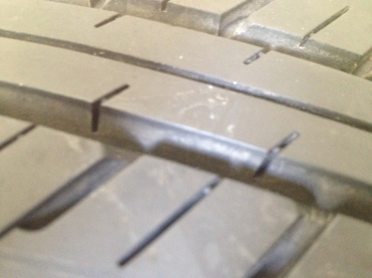 ขายล้อออนิวเชฟขอบ16ถอดป้ายแดง บริสโตน ดูราวิช 215 70 16 ปลายปี 14