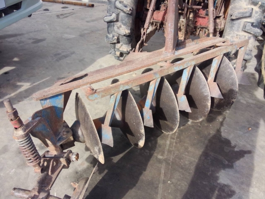 แทรคเตอร์อิเซกิ TS3110 พร้อมผาน 5 แทรคเตอร์อิเซกิ TS3110 พร้อมผาน 5