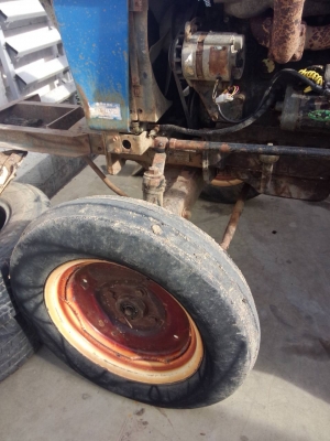 แทรคเตอร์อิเซกิ TS3110 พร้อมผาน 5 แทรคเตอร์อิเซกิ TS3110 พร้อมผาน 5