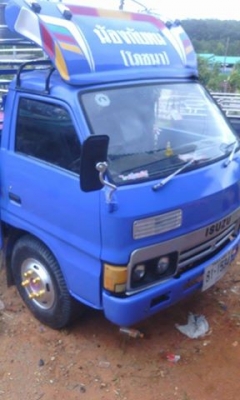 ขายหกล้อ KS ISUZU 110 แรงม้า ยาว 4.30 ราคาต่อรองได้คับ  0988741451