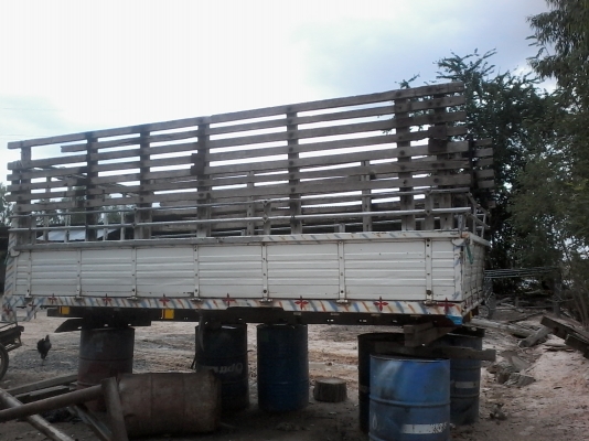 กระบะรถhino  fb112  ยาว  4.50  กว้าง  2.10  ช่วงล่าง  76  พร้อมคอก