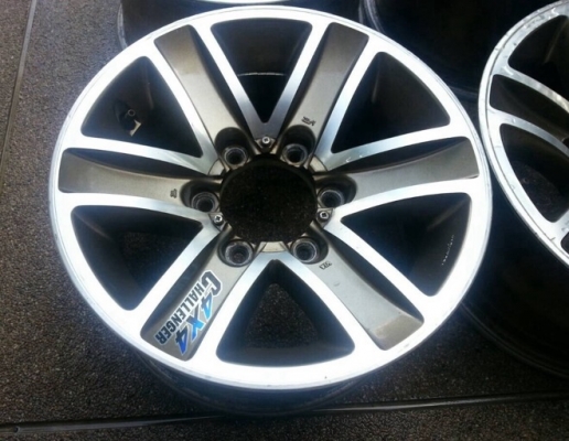 ล้อ15 งานYochiyoda 6/139 กว้าง 7.5 off+15 สภาพดีไม่มีซ่อม ขอบหนาๆ ฝาครอบครบ ล้อ15 งานYochiyoda 6/139 กว้าง 7.5 off+15 สภาพดีไม่มีซ่อม ขอบหนาๆ ฝาครอบครบ