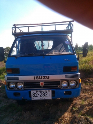 หกล้อ TL88 ช่วงสั้น3.20ม สภาพดีสวยเดิม เครืองดีแน่นไม่หลวม ขับดีมาก ทะเบียนพร้อมโอน วิ่งทางไกลสะบาย