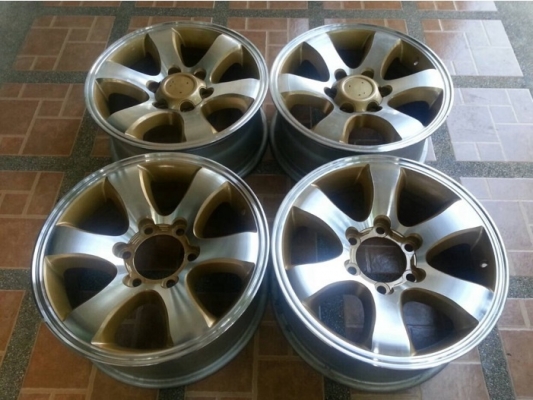 ล้อ Toyota Prado ขอบ17  สภาพดี ไม่มีซ่อม